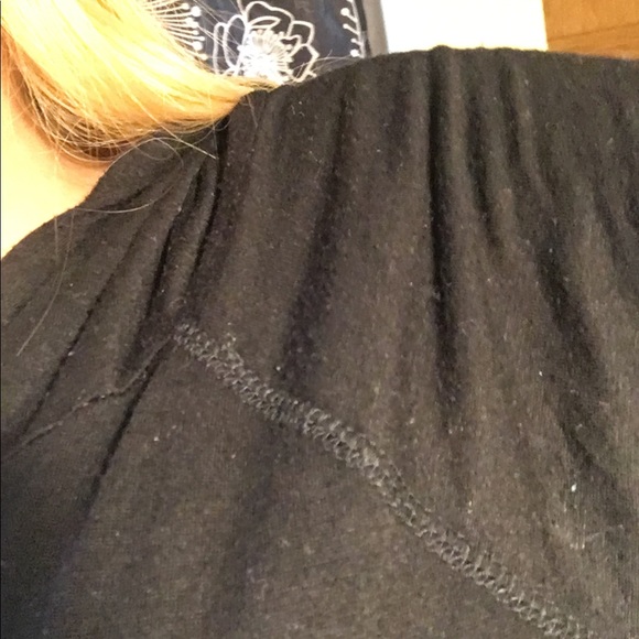 Hooded soft pullover - Picture 3 of 3